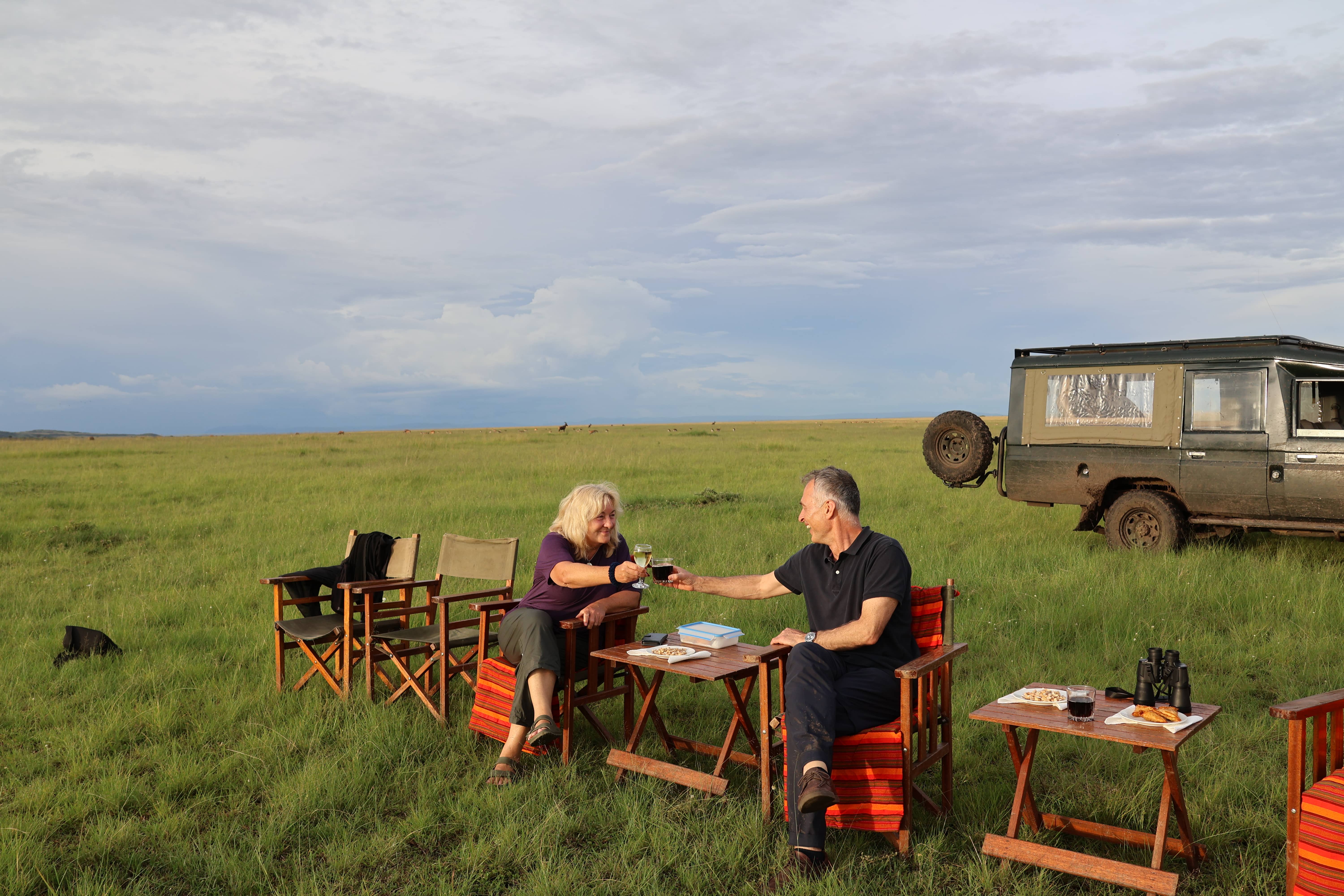 Bush dinner Africa Marvel